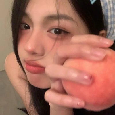 伴游女王